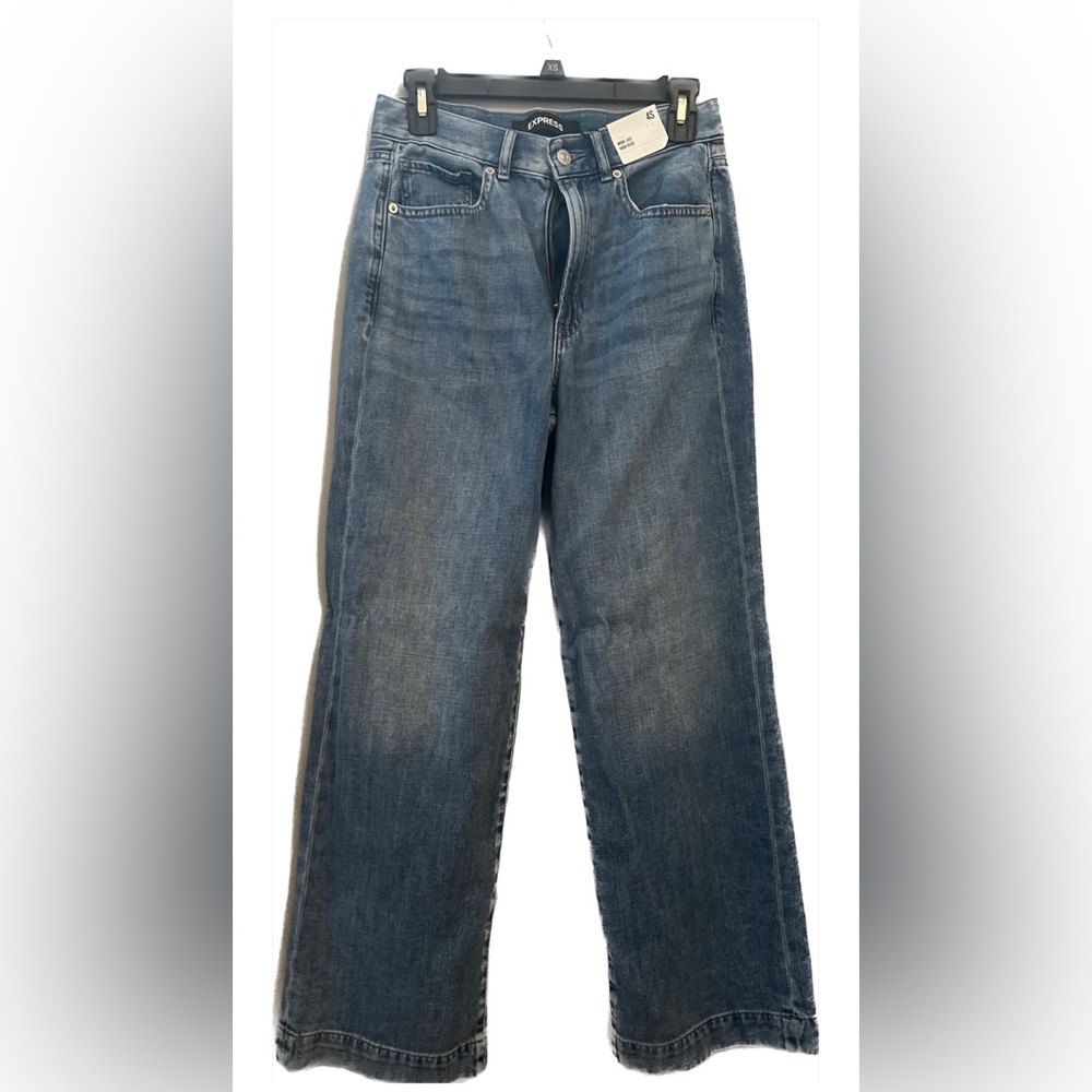 Express wide leg jeans. High rise. New with tags. 4S